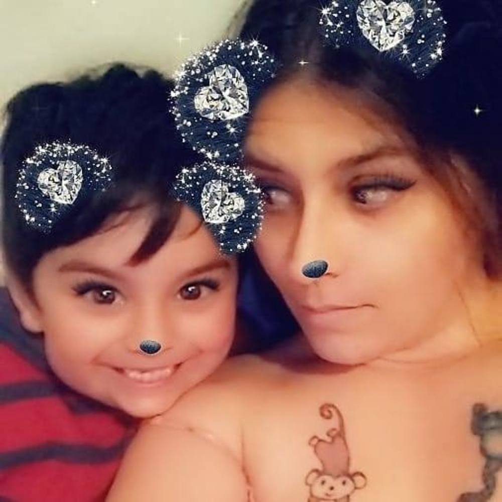 Meet your Posher, Crystal